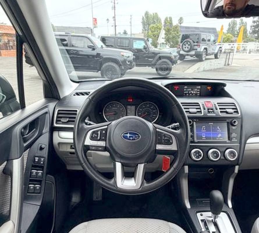 Used 2018 Subaru Forester 2.5i w/ Alloy Wheel Package image 27