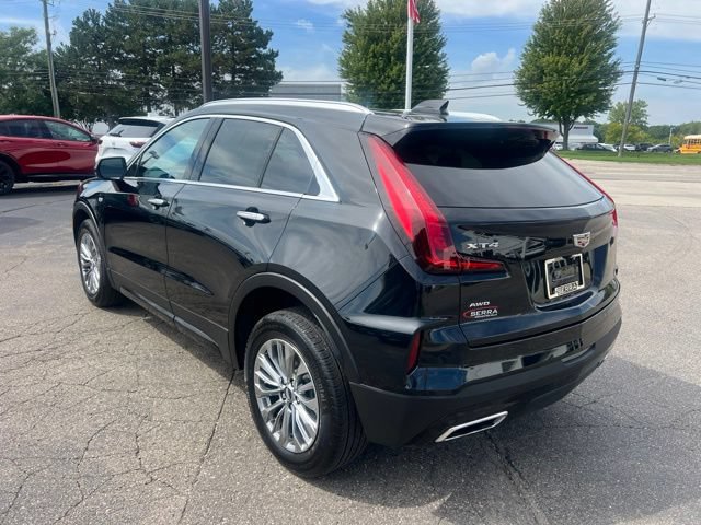 Used 2024 Cadillac XT4 Premium Luxury AWD/4WD image 8