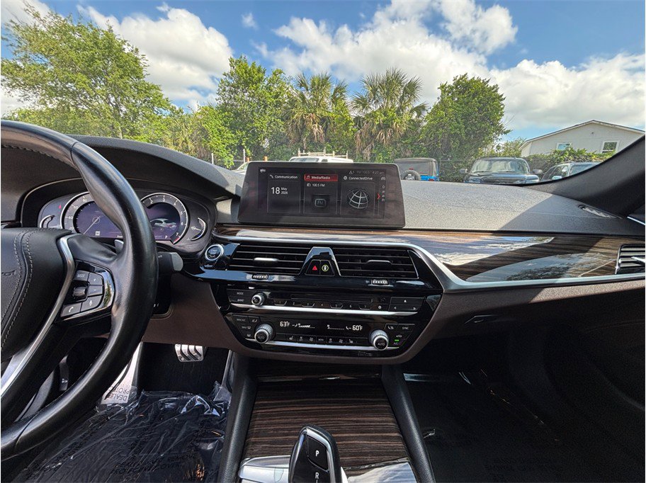 Used 2018 BMW 540i RWD image 11