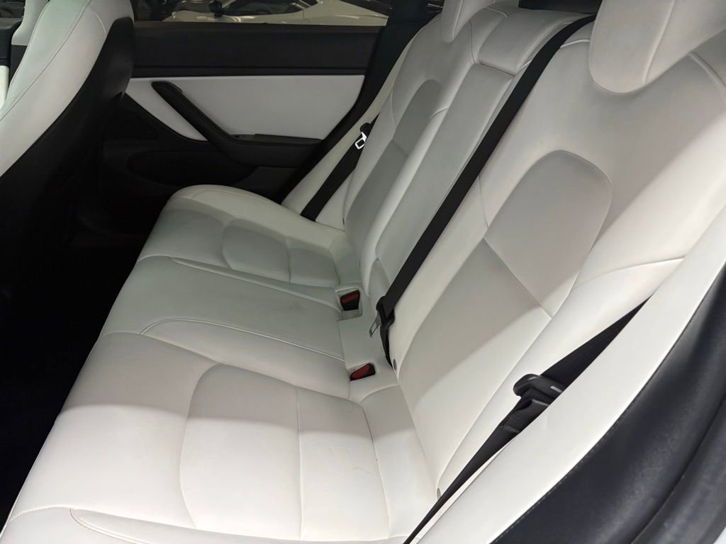 Used 2020 Tesla Model 3 Standard Range Plus RWD image 28