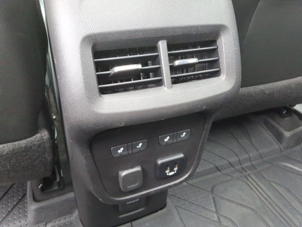 Used 2018 Chevrolet Equinox Premier AWD/4WD image 19