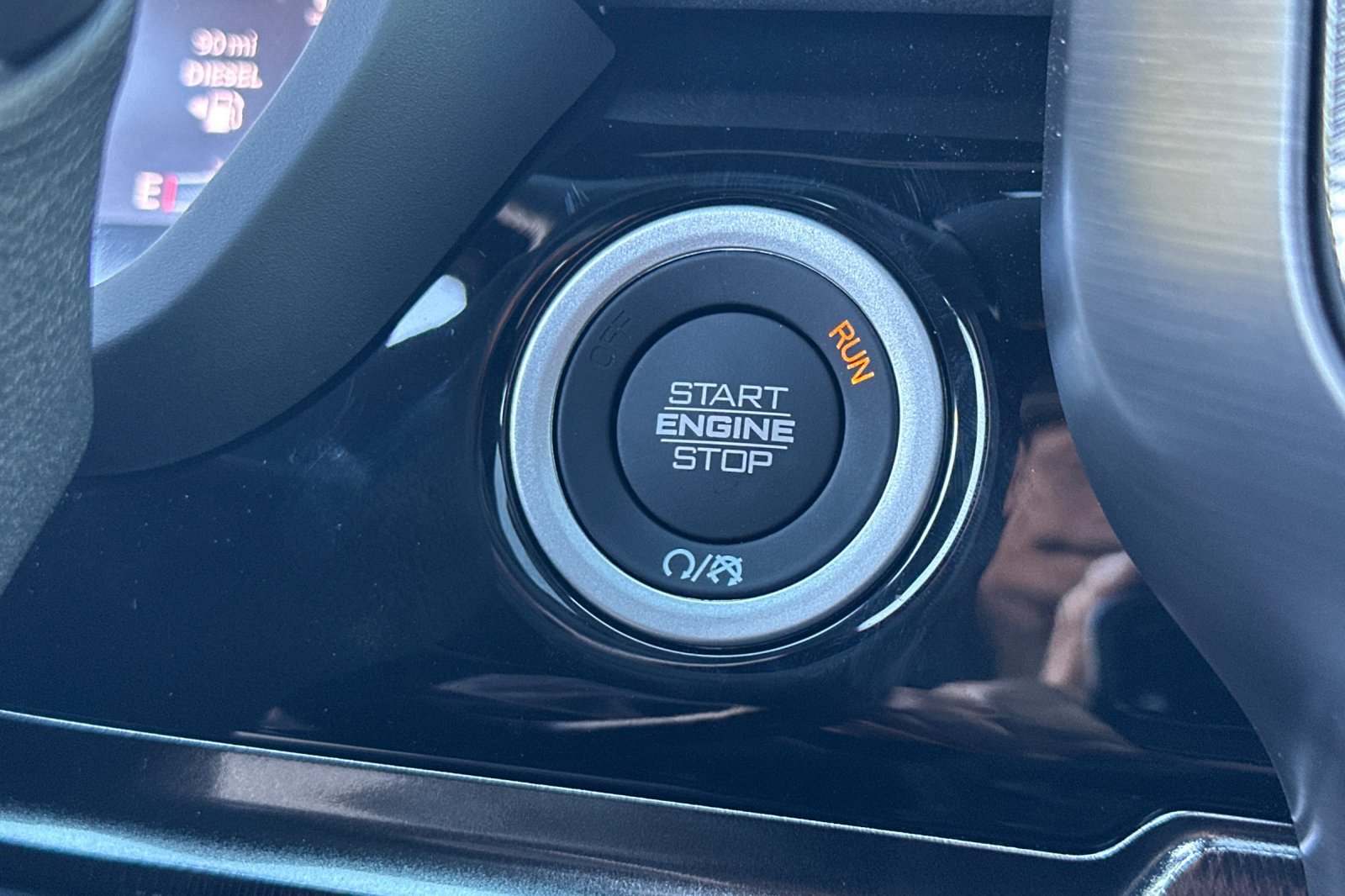 New 2027 RAM 2500 4x4 Crew Cab image 21