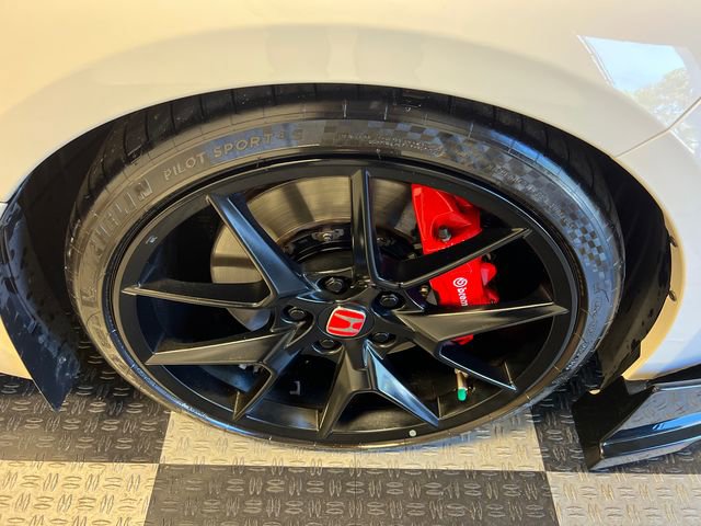 Used 2024 Honda Civic Type R image 9