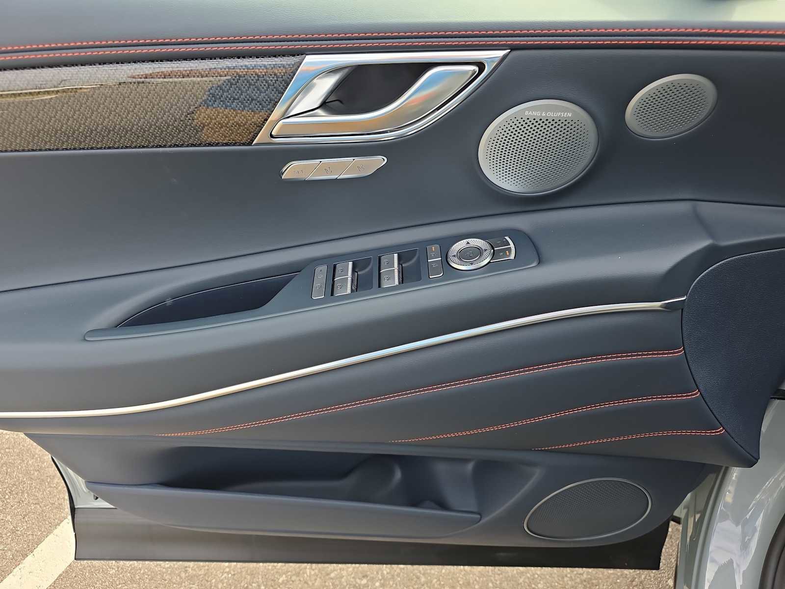 New 2026 Genesis GV80 3.5T e-SC image 15