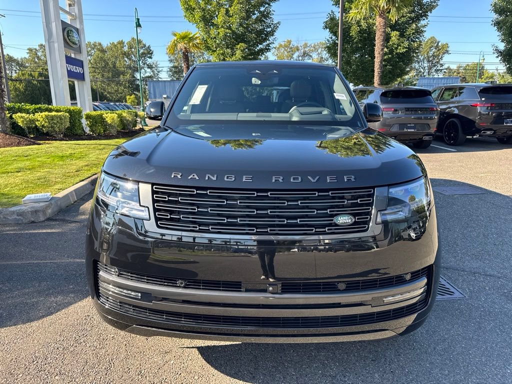 New 2026 Land Rover Range Rover Long Wheelbase SE AWD/4WD image 9