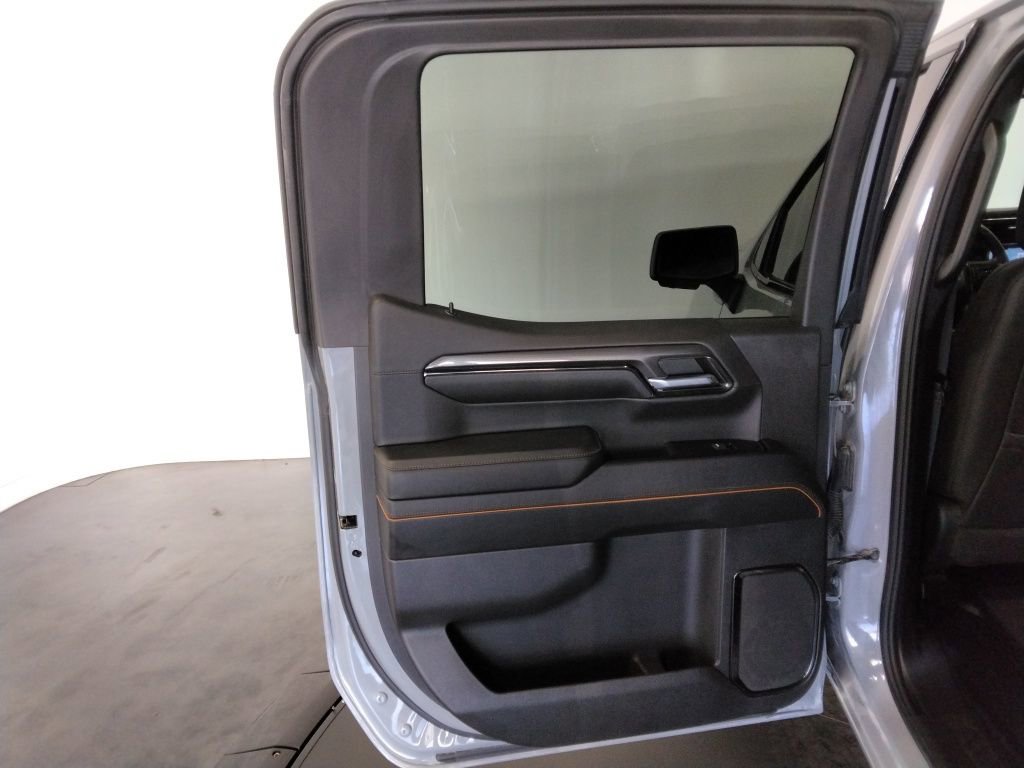 Used 2024 GMC Sierra 1500 AT4 w/ Technology Package image 33