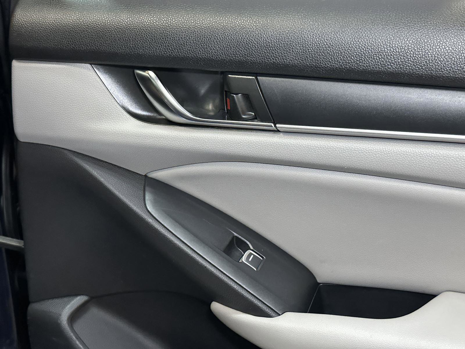 Used 2020 Honda Accord LX image 34