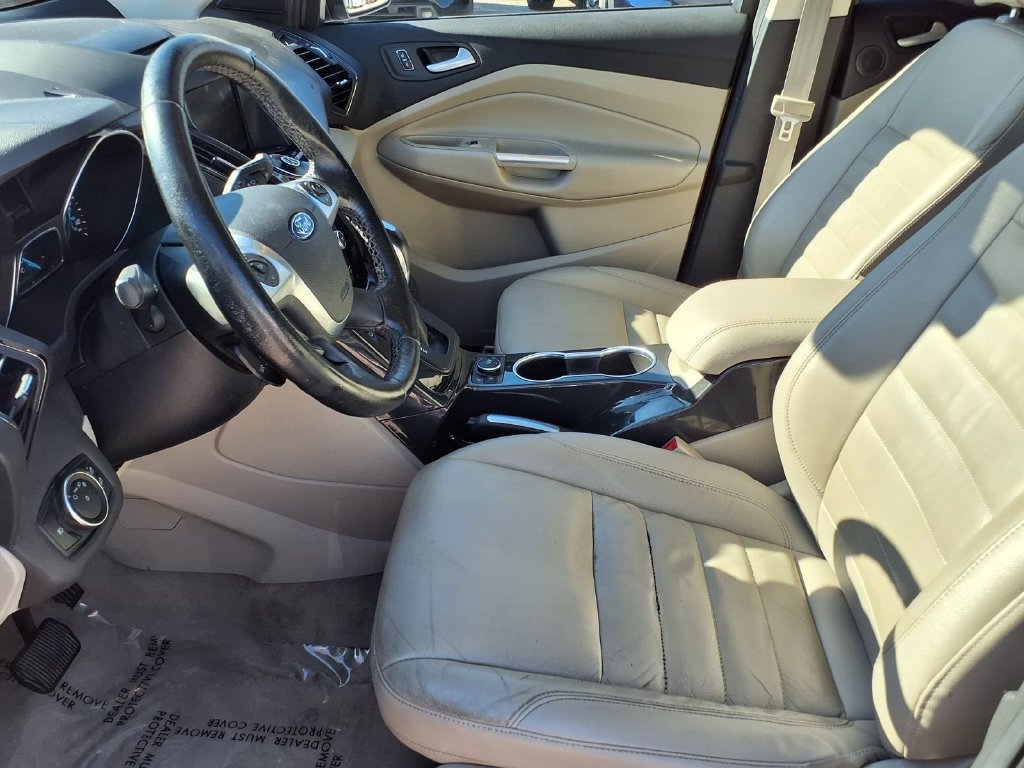 Used 2015 Ford Escape Titanium w/ Equipment Group 301A FWD image 11