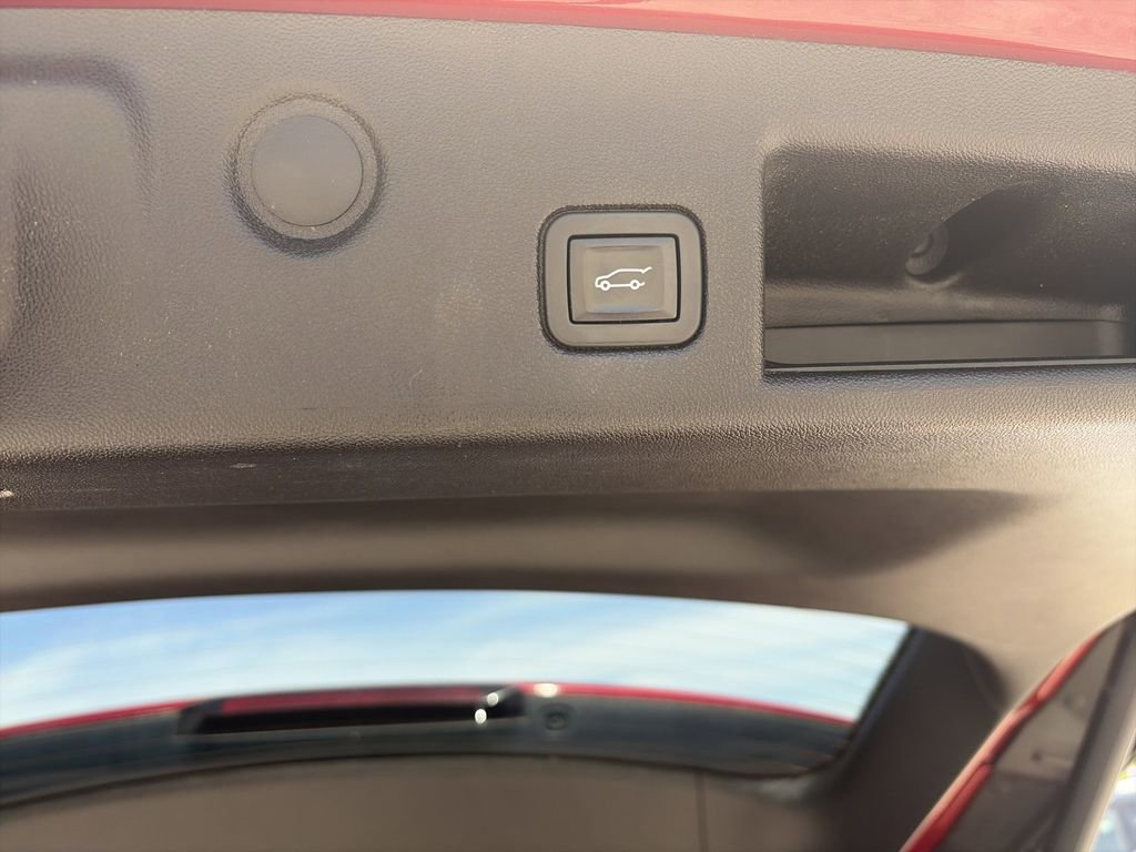 Used 2019 Chevrolet Equinox Premier FWD image 32