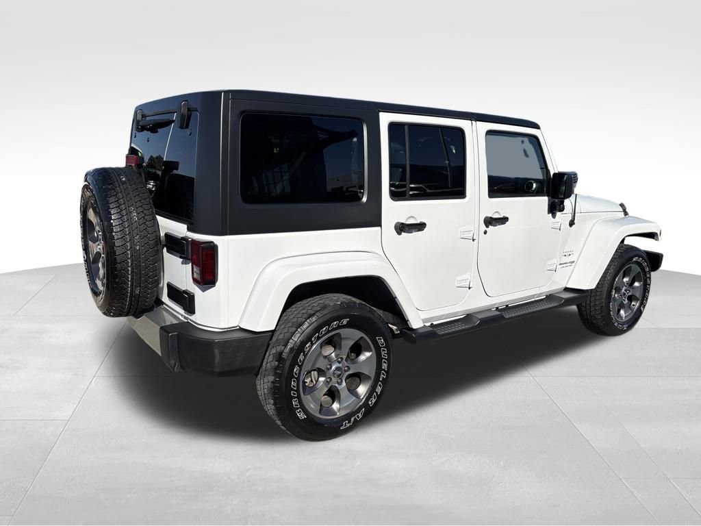 Used 2018 Jeep Wrangler Unlimited Sahara w/ Connectivity Group image 5