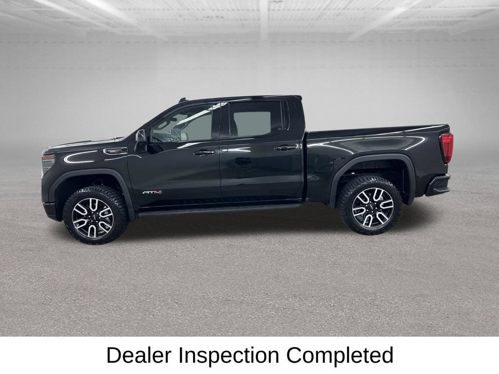 Used 2025 GMC Sierra 1500 AT4 w/ AT4 Premium Package AWD/4WD image 9
