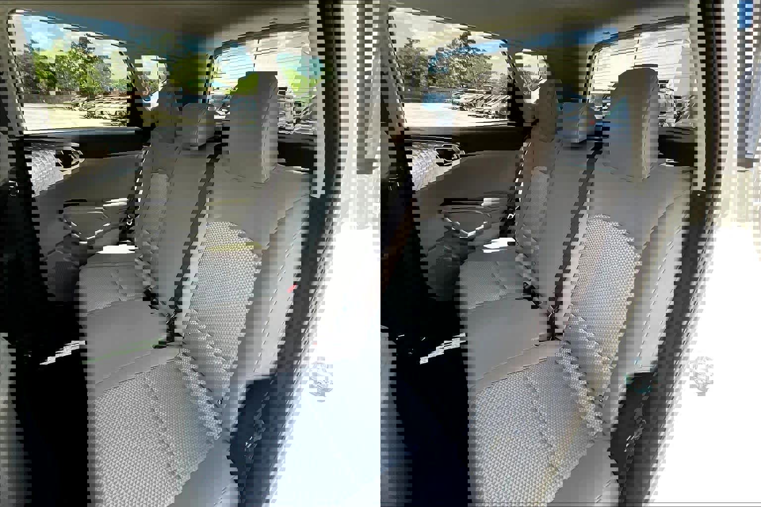 Certified 2025 Kia Soul LX w/ LX Technology Package image 18