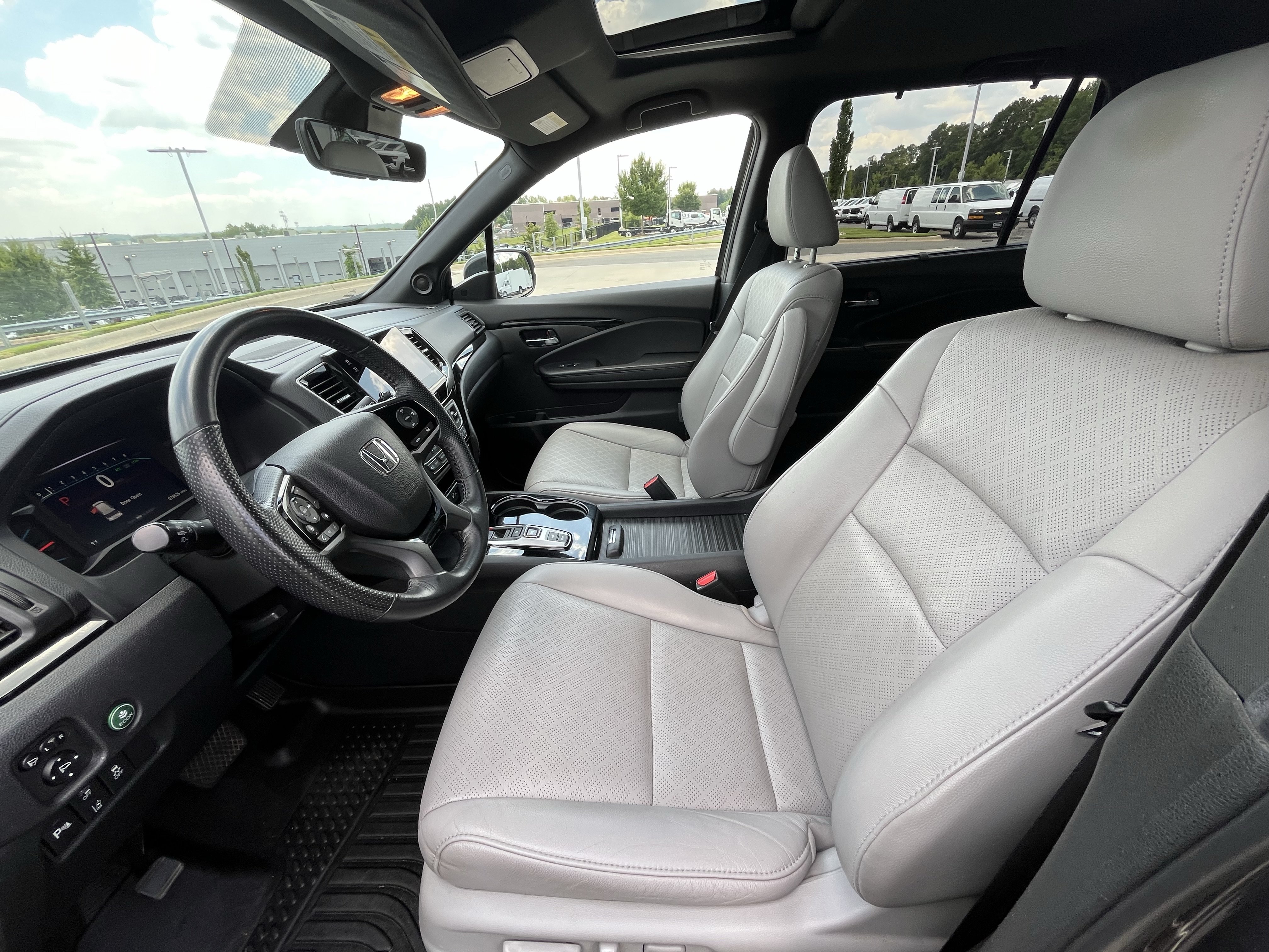 Used 2020 Honda Passport Touring image 18