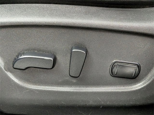 Used 2018 Nissan Rogue Sport SL w/ SL Premium Package image 14