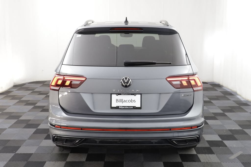 Certified 2023 Volkswagen Tiguan SE R-Line AWD/4WD image 16