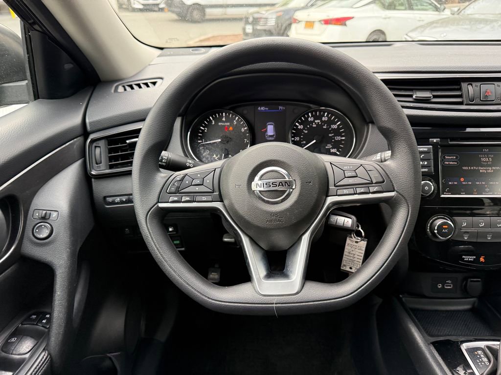 Used 2020 Nissan Rogue S AWD/4WD image 11