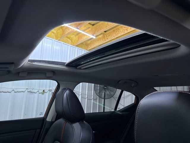 Used 2020 Nissan Sentra SR w/ Premium Package FWD image 31