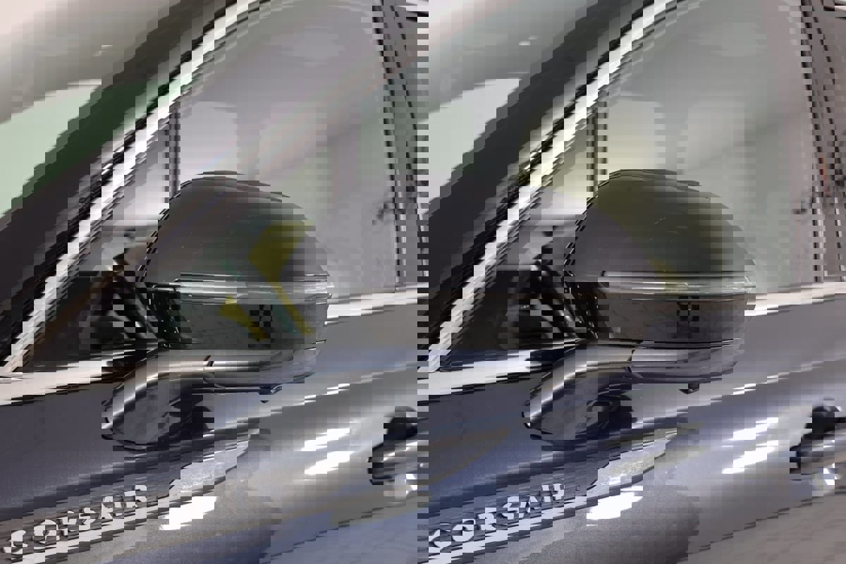 Used 2020 Lincoln Corsair Reserve w/ Equipment Group 201A image 51