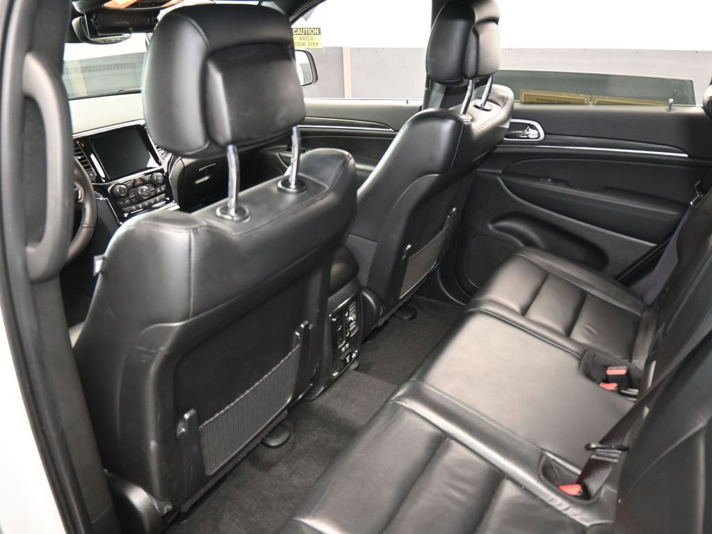 Used 2021 Jeep Grand Cherokee Limited image 34