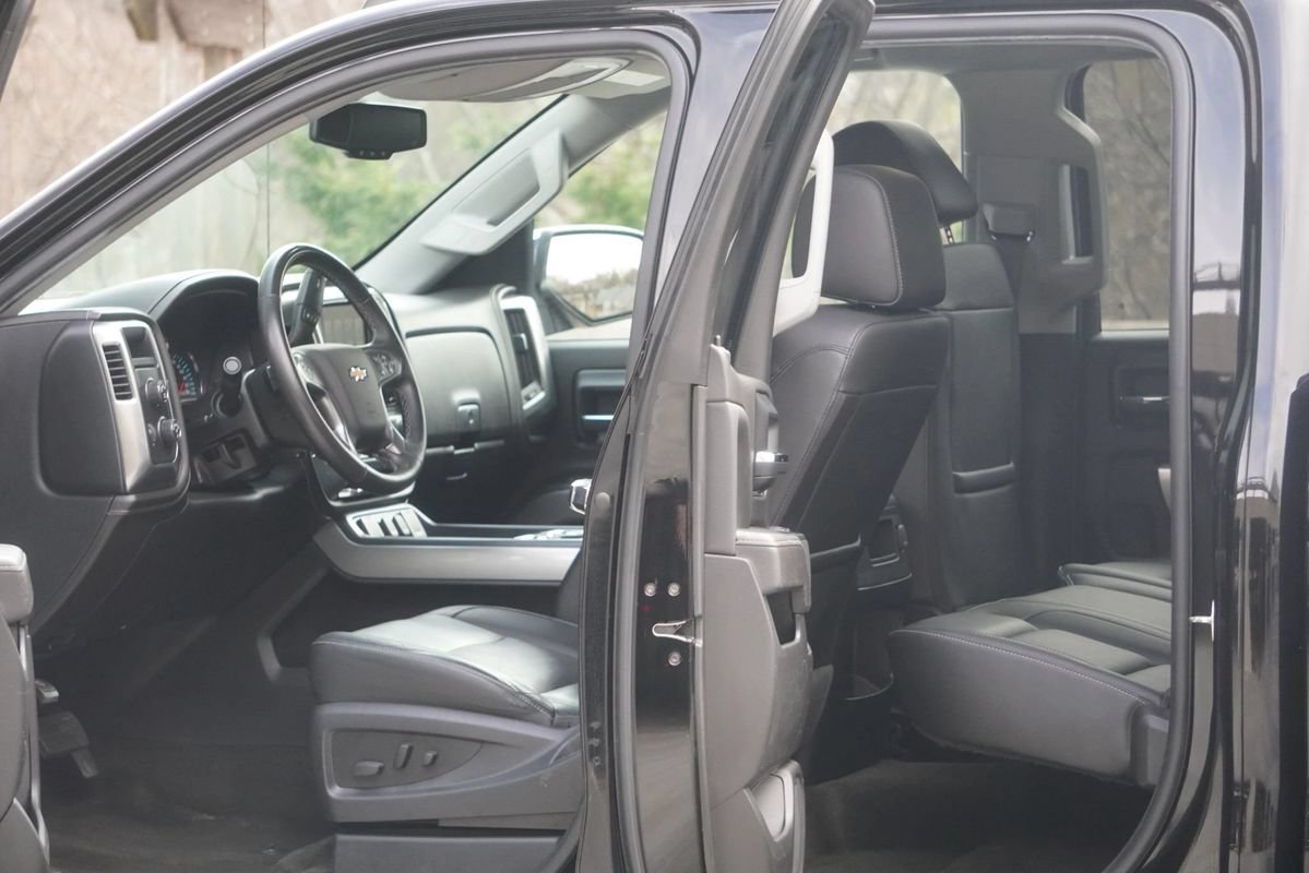 Used 2017 Chevrolet Silverado 1500 LTZ Z71 AWD/4WD image 17