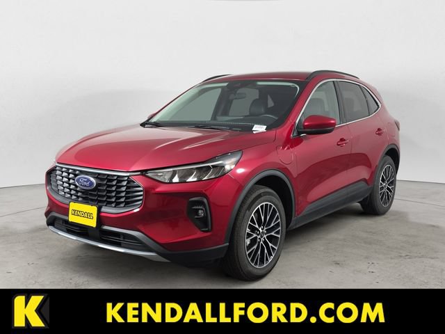 Used 2025 Ford Escape SE w/ Class II Trailer Tow Package