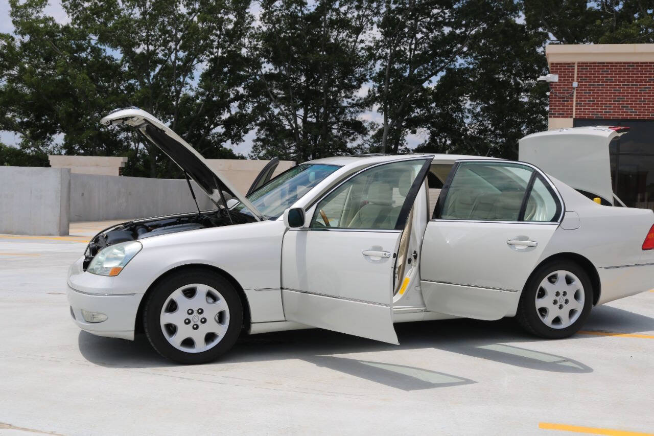 Used 2001 Lexus LS 430 RWD image 82
