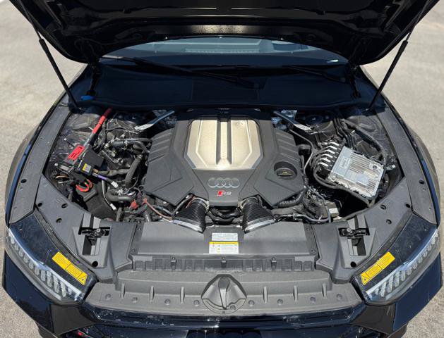 Used 2022 Audi RS 7 Sportback AWD/4WD image 18