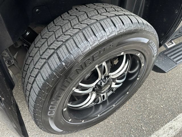Used 2013 Chevrolet Tahoe LTZ AWD/4WD image 20