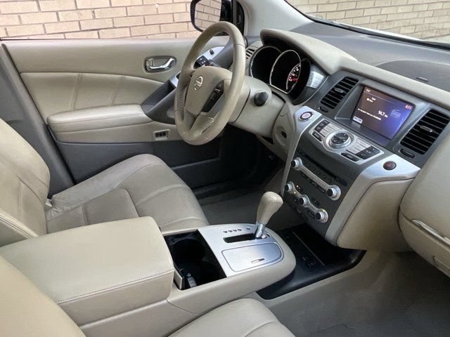 Used 2013 Nissan Murano SL w/ Navigation Pkg AWD/4WD image 10