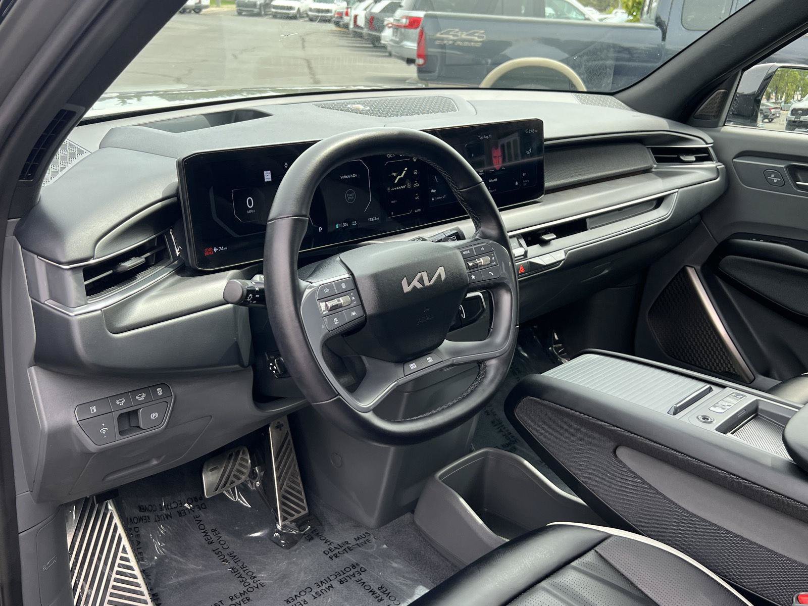 Used 2025 Kia EV9 GT-Line AWD/4WD image 4