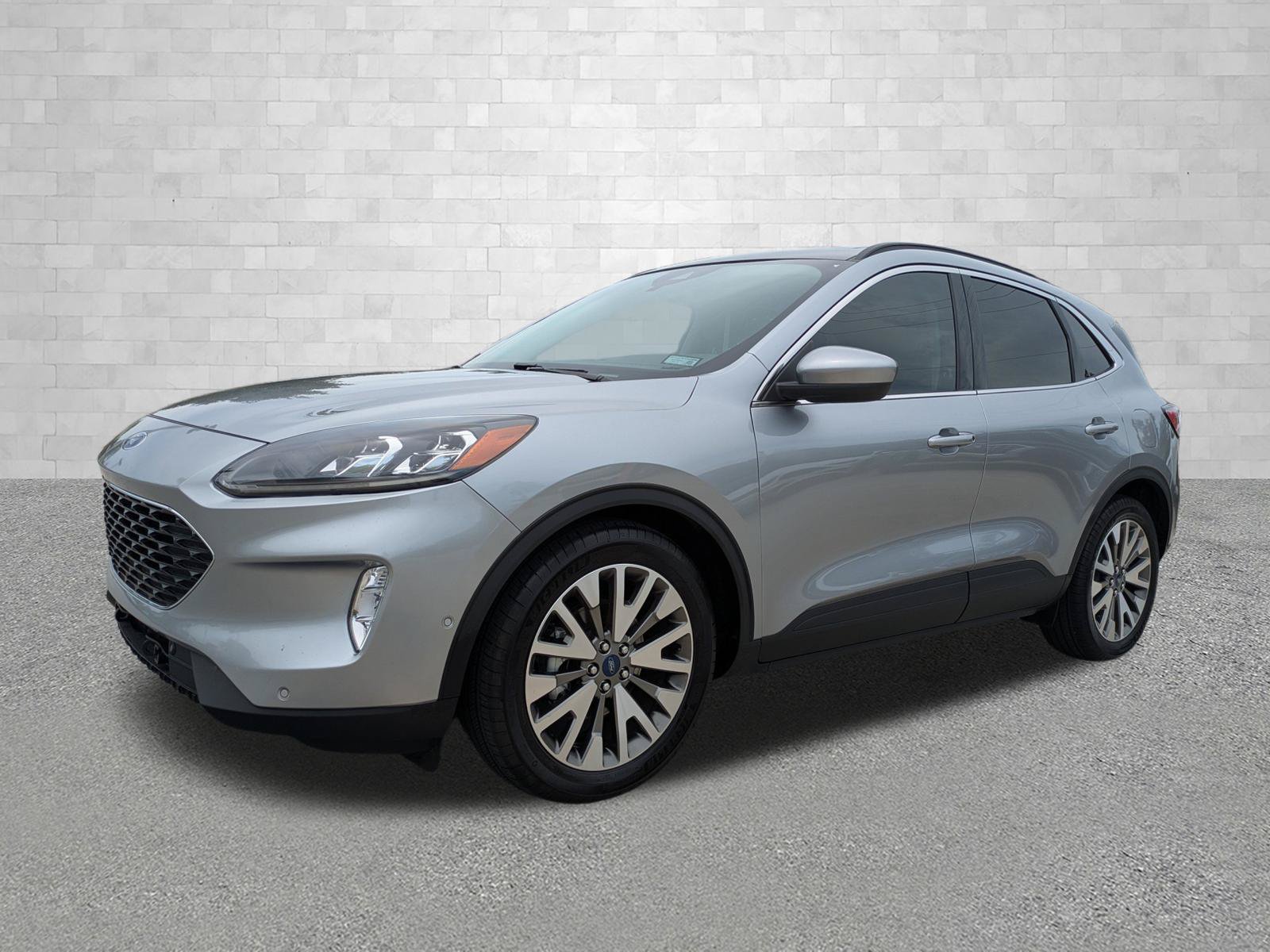 Used 2021 Ford Escape Titanium FWD image 5