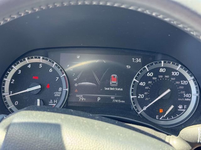 Used 2021 Toyota Highlander XLE AWD/4WD image 32