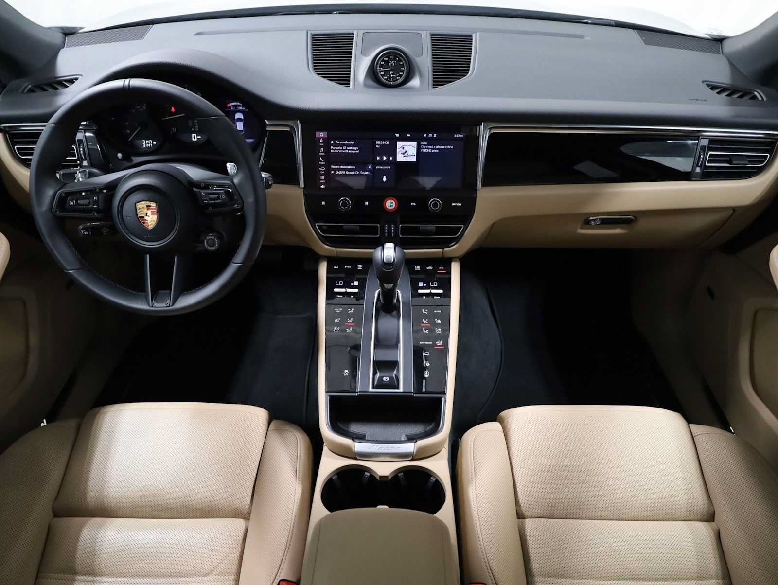 Certified 2026 Porsche Macan AWD/4WD image 26