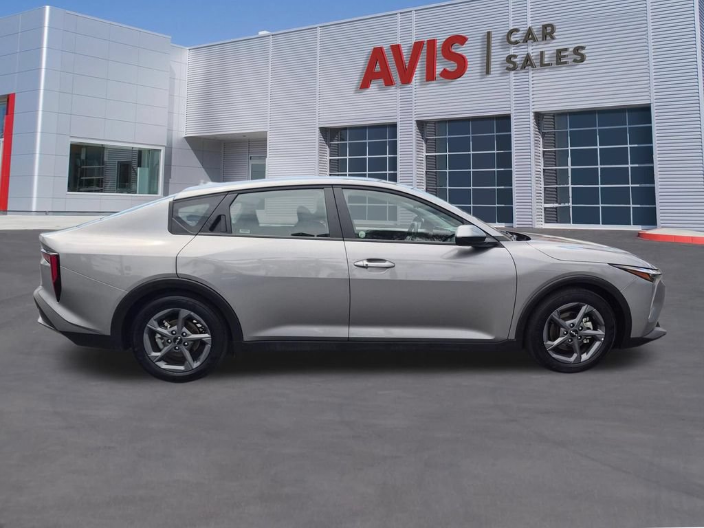 Used 2025 Kia K4 FWD image 5