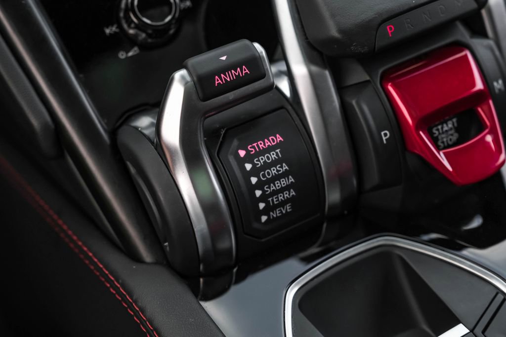 Used 2022 Lamborghini Urus image 29