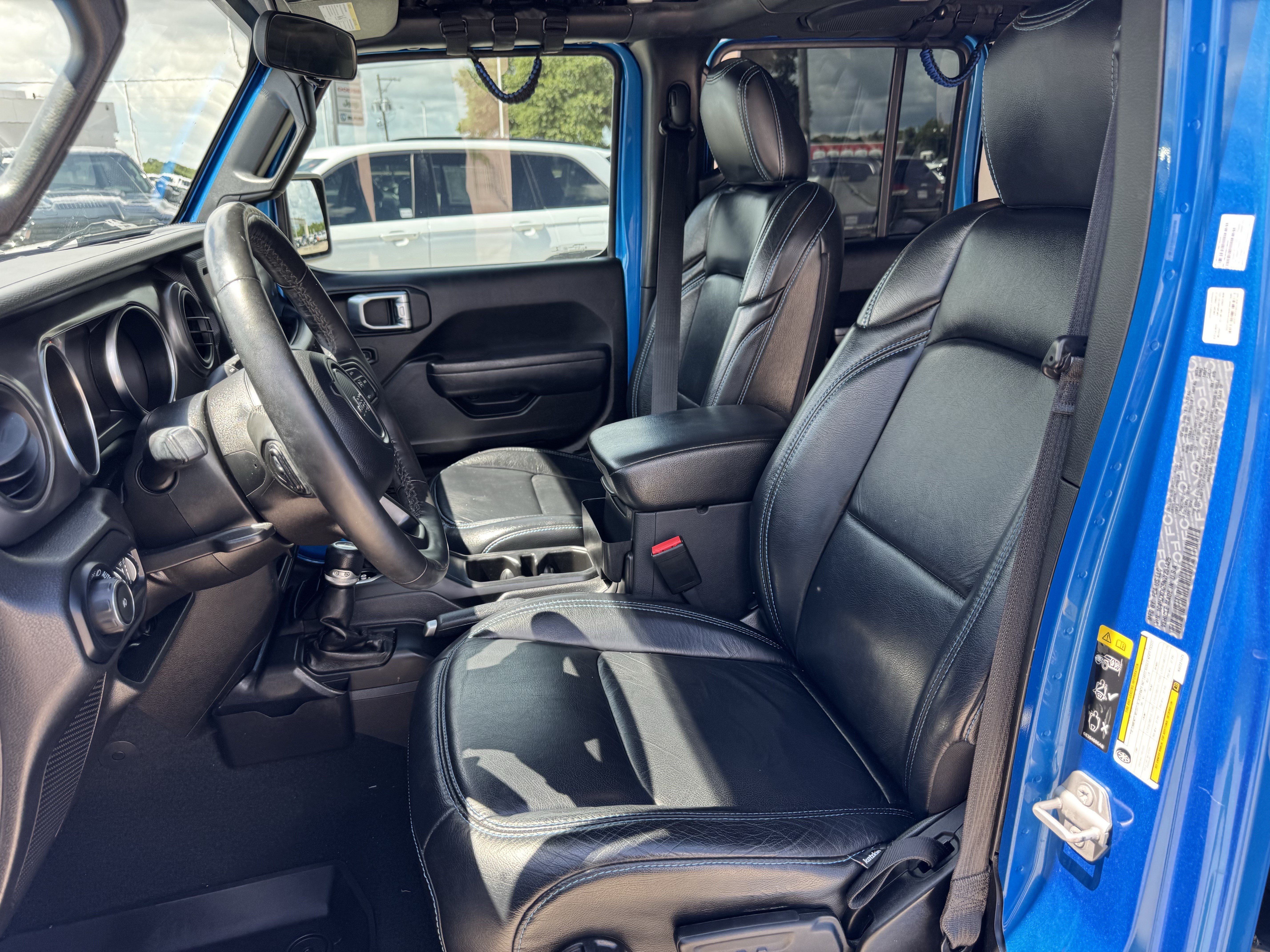 Used 2022 Jeep Wrangler Unlimited Sport AWD/4WD image 27