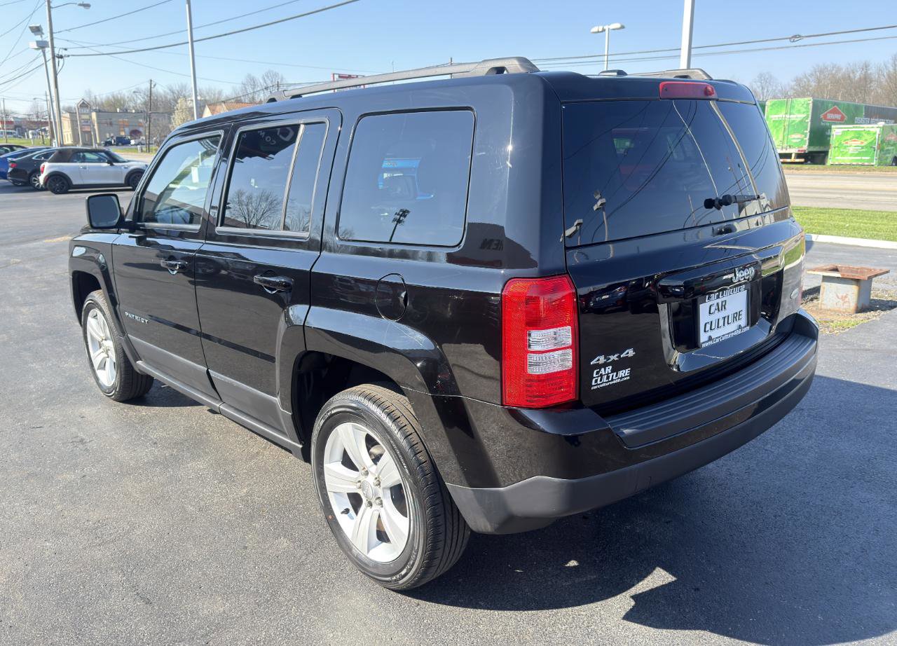Used 2015 Jeep Patriot Latitude AWD/4WD image 15