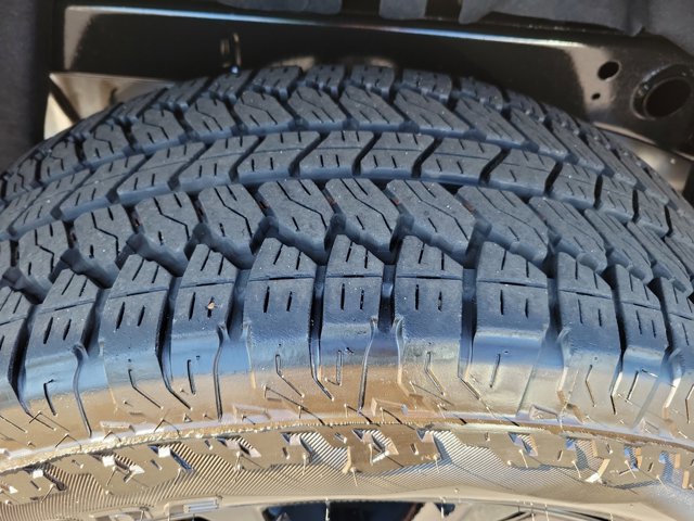 Used 2025 GMC Canyon Denali w/ LPO, Denali Black Edition image 10