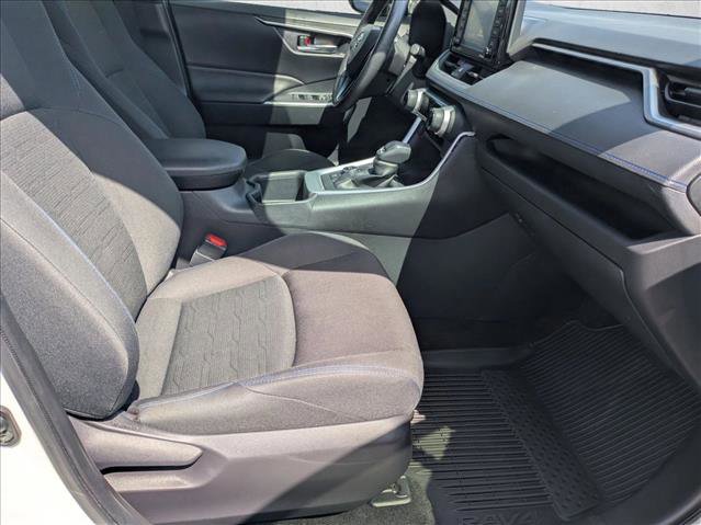 Used 2022 Toyota RAV4 SE AWD/4WD image 19