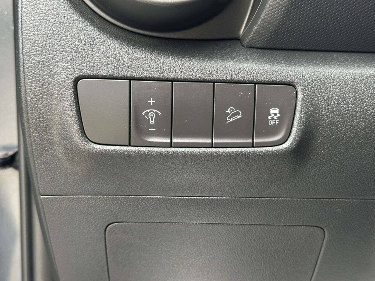 Used 2022 Hyundai Kona N Line w/ Tech Package AWD/4WD image 27