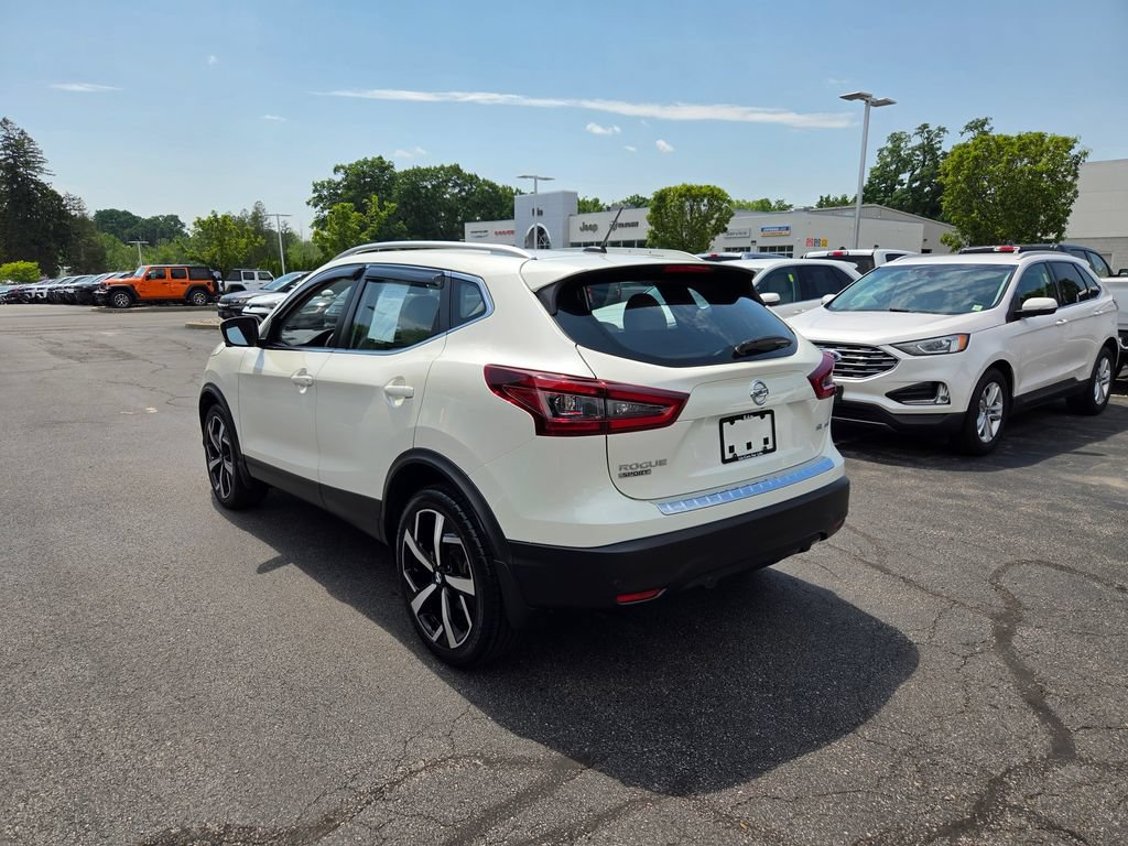 Used 2022 Nissan Rogue Sport SL AWD/4WD image 6