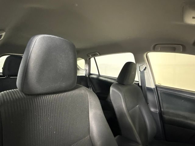 Used 2018 Toyota RAV4 LE FWD image 23
