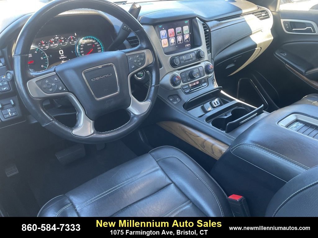 Used 2020 GMC Yukon Denali w/ Denali Ultimate Package image 11