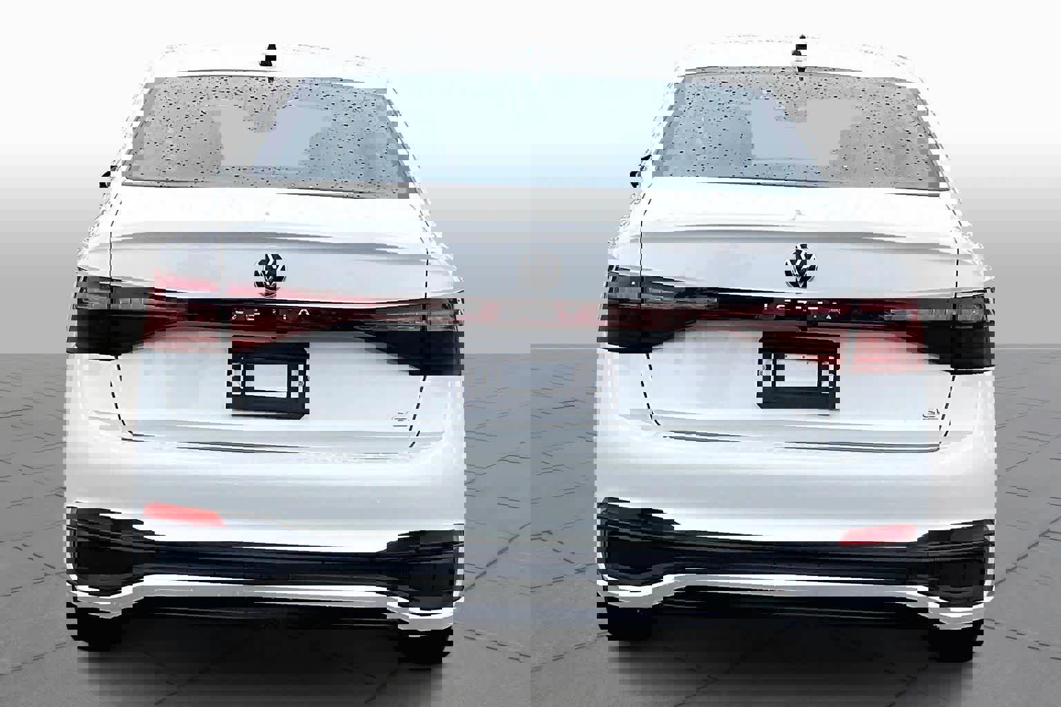 Used 2025 Volkswagen Jetta SE image 4