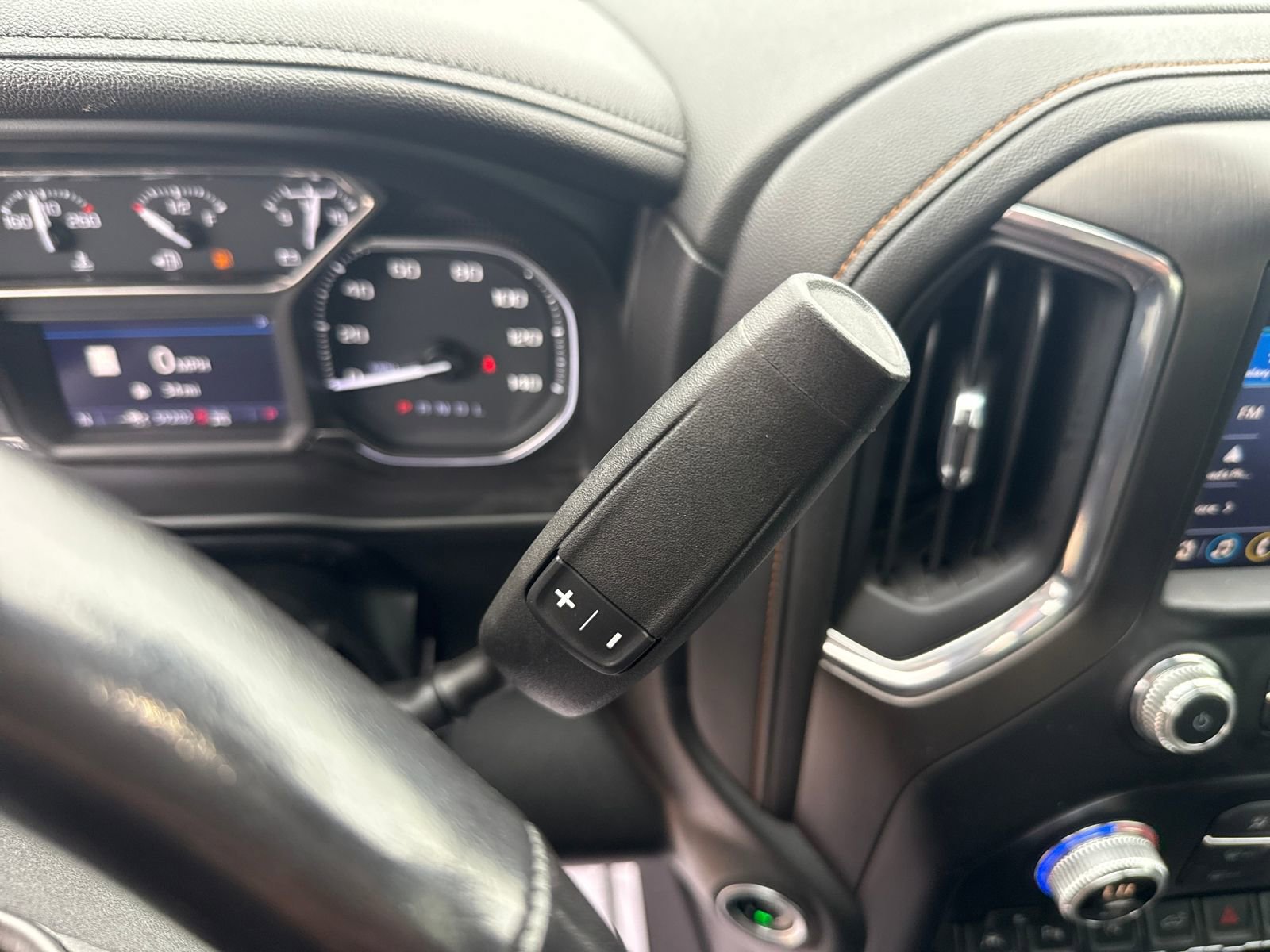 Used 2021 GMC Sierra 1500 AT4 w/ AT4 Value Package image 24