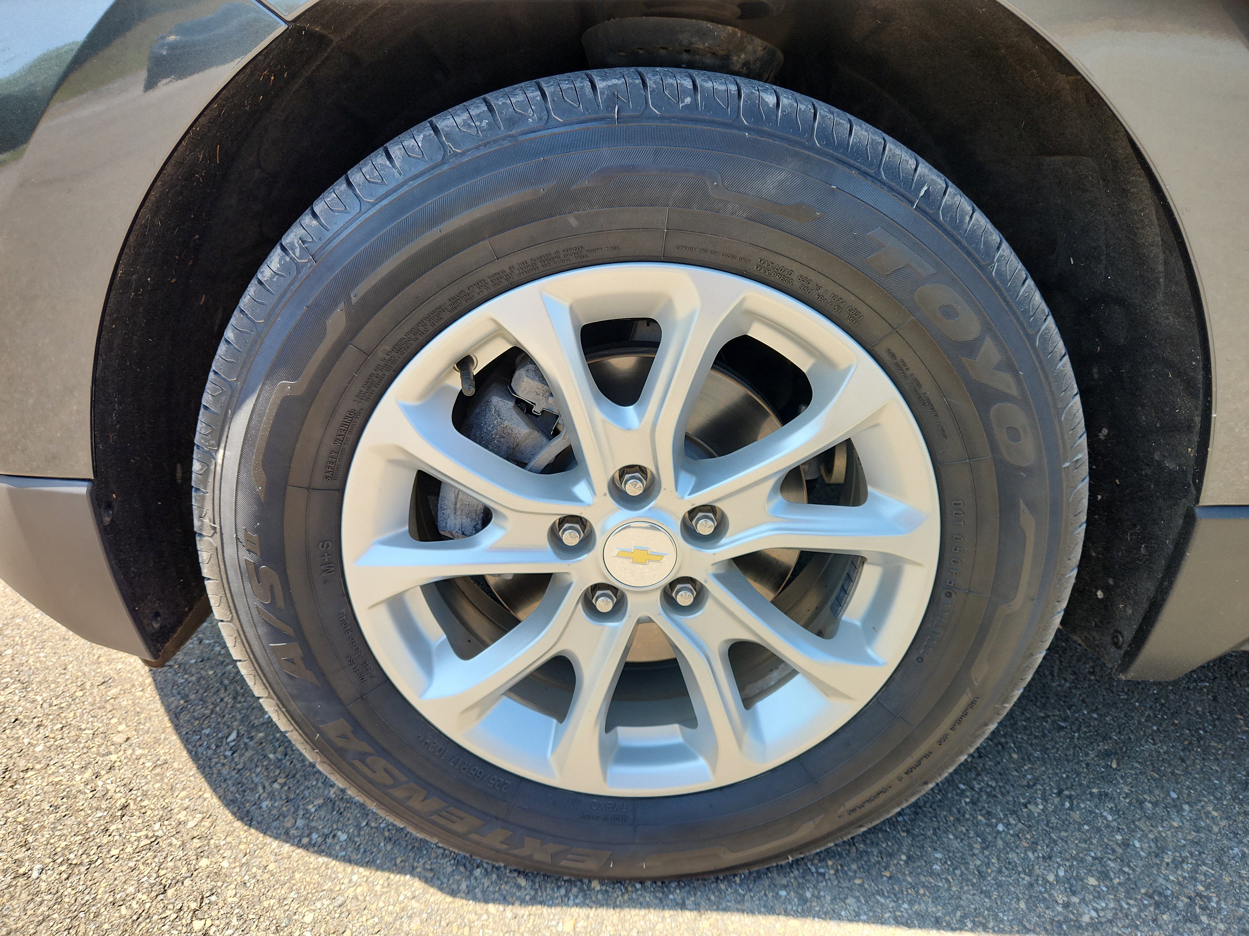 Used 2021 Chevrolet Equinox LS w/ LS Convenience Package FWD image 49