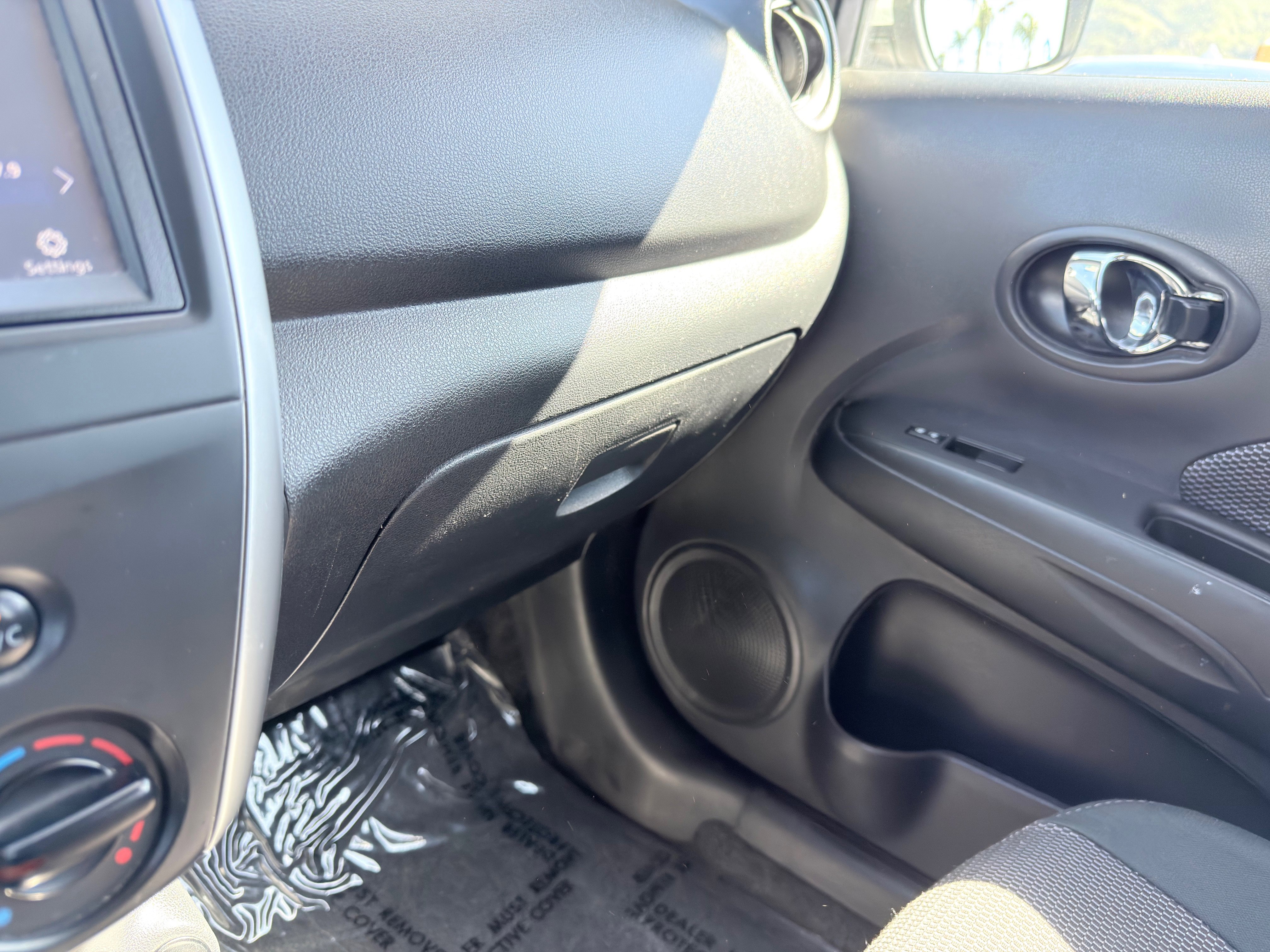 Used 2019 Nissan Versa SV image 32