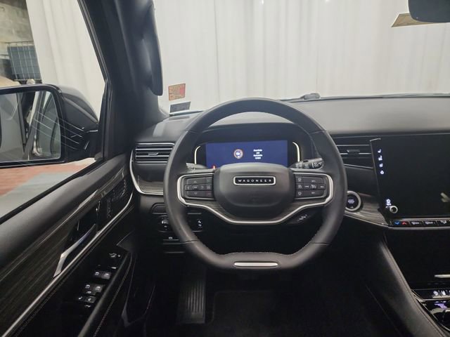 Used 2022 Jeep Wagoneer Series II image 12