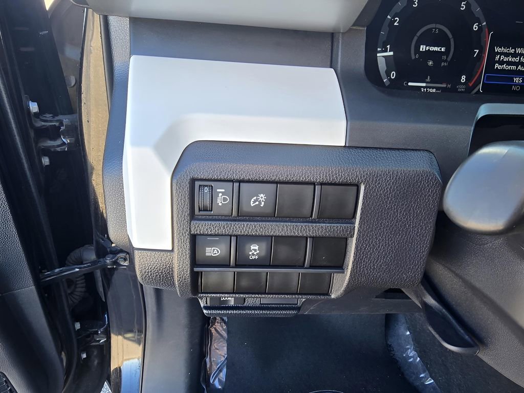 Used 2024 Toyota Tacoma TRD Off-Road image 19