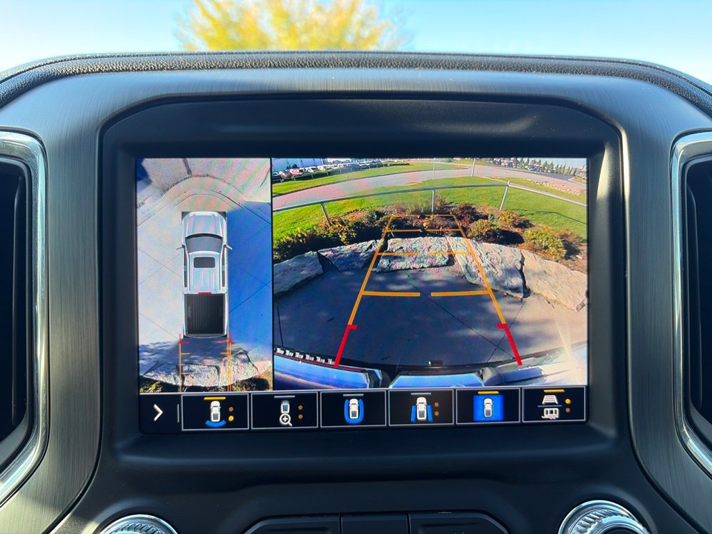 Used 2021 GMC Sierra 1500 Denali w/ Denali Ultimate Package AWD/4WD image 11